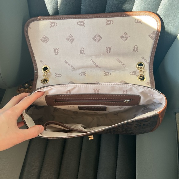 Steve Madden Purse. Like new. Price firm - Picture 3 of 4
